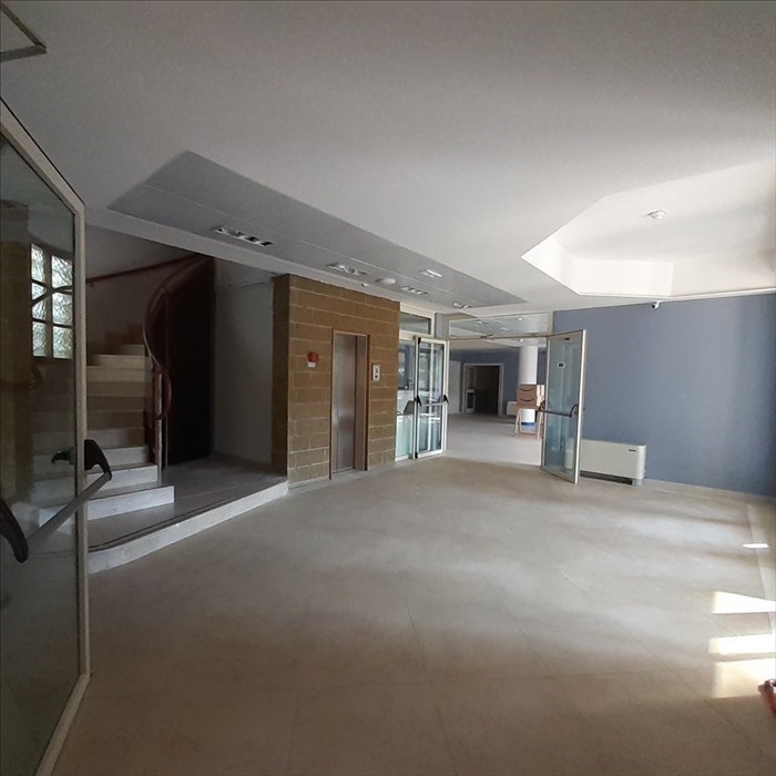 la hall