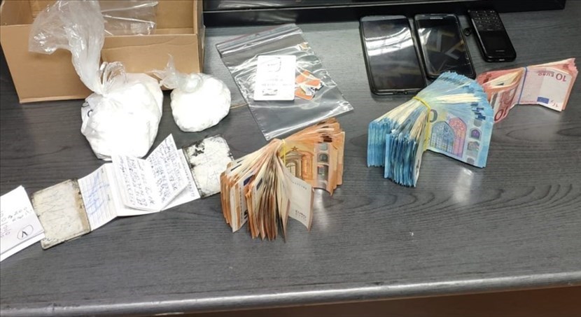 Droga e contanti sequestrati dalla guardia di Finanza