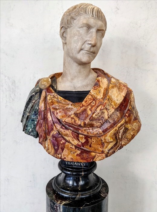 Su Facebook gli Uffizi parlano latino: tre video nella lingua di Cicerone per celebrare l'antichità