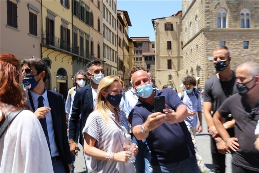 Meloni a Firenze: ""La Toscana è contendibile, la libereremo dal guinzaglio della sinistra"",""Alessia Benelli
