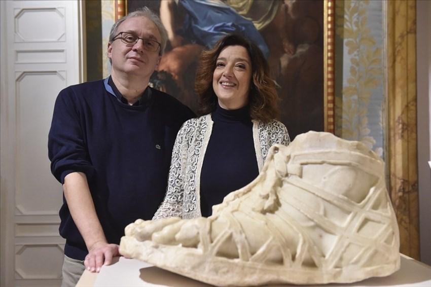 “Ai piedi degli Dei. Le calzature antiche e la loro fortuna nella cultura del Novecento”