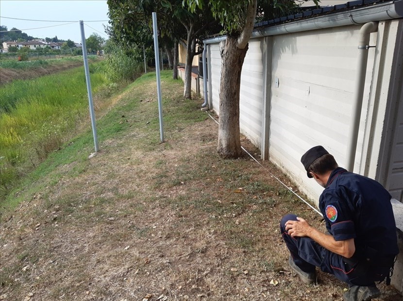 Un fabbricato irregolare vicino al torrente Orme