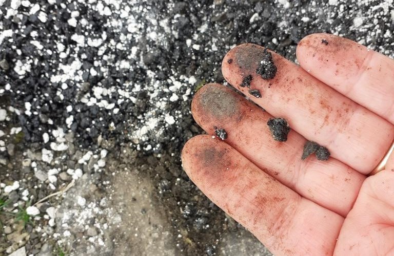 la buca che si sbriciola