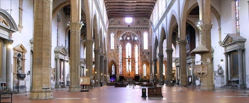 L'interno di Santa Croce