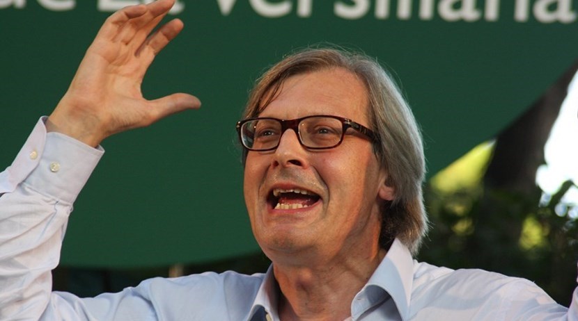 Vittorio Sgarbi curatore della mostra delle Manifatture Chini a Lucca