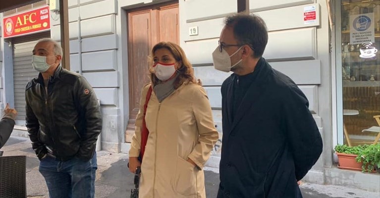 gli assessori Bettini e Gianassi in via Palazzuolo