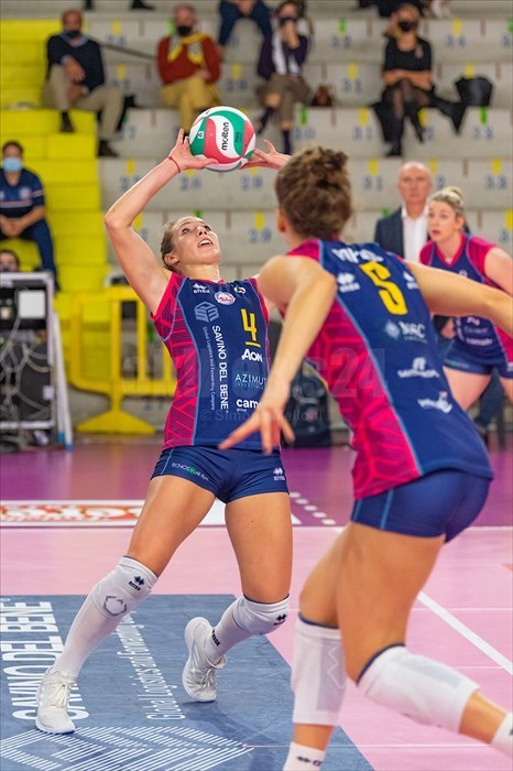 La palleggiatrice della Savino del Bene Scandicci Ofelia Malinov (4)