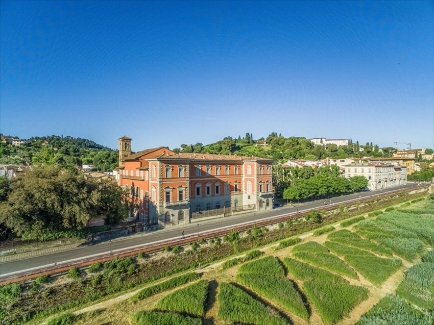 Palazzo Serristori, panorama