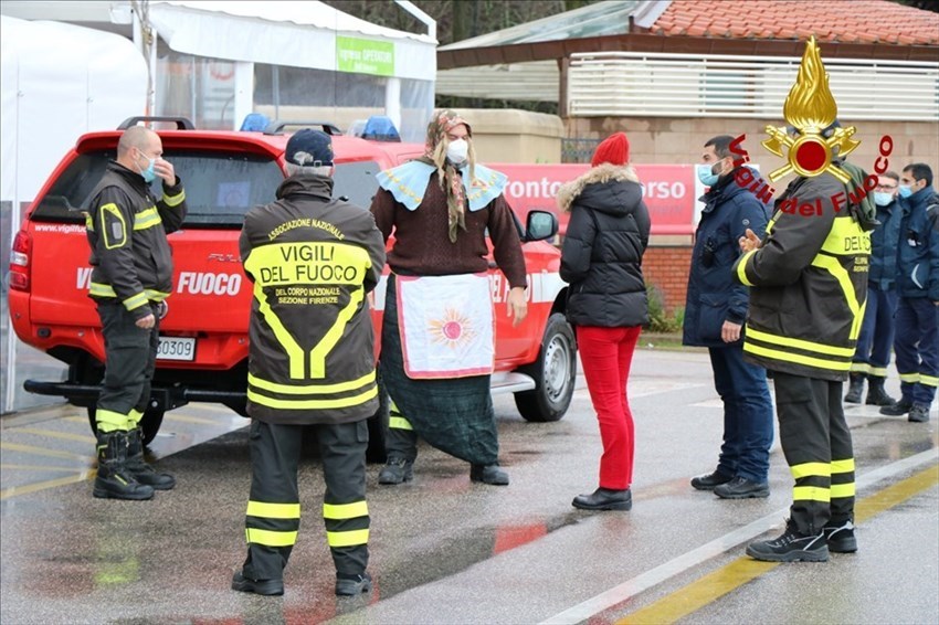 La Befana dei pompieri al Meyer