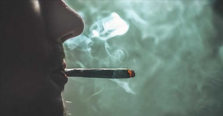 fermato spacciatore di hashish