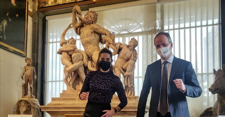 Tessel Middag e il direttore Eike Schmidt