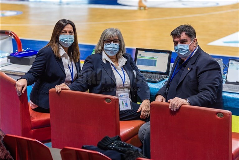 Enrico Carlesi, Milva Reggiani e Samuela Francioni.
