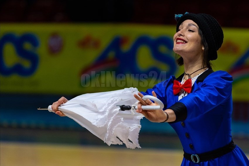 Pattinatrice durante lo spettacolo AICS a Montecatini.