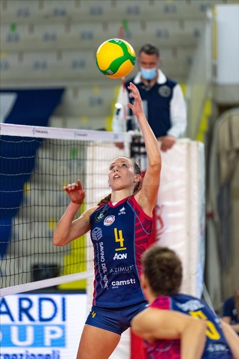 La palleggiatrice del Savino del Bene Scandicci Ofelia Malinov (4).