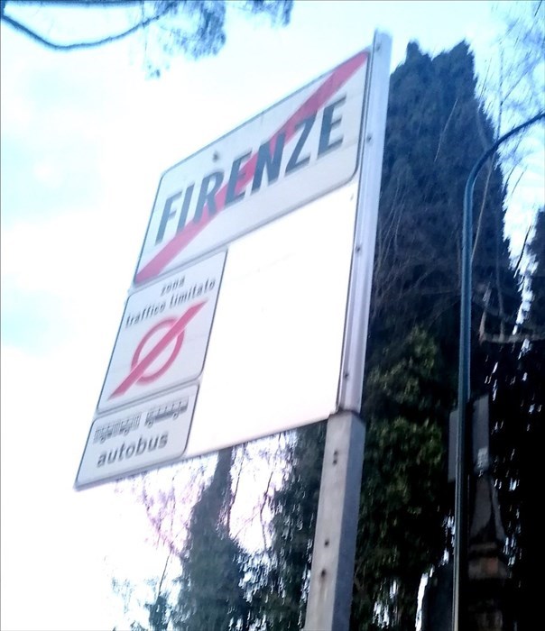 fuori e dentro la città