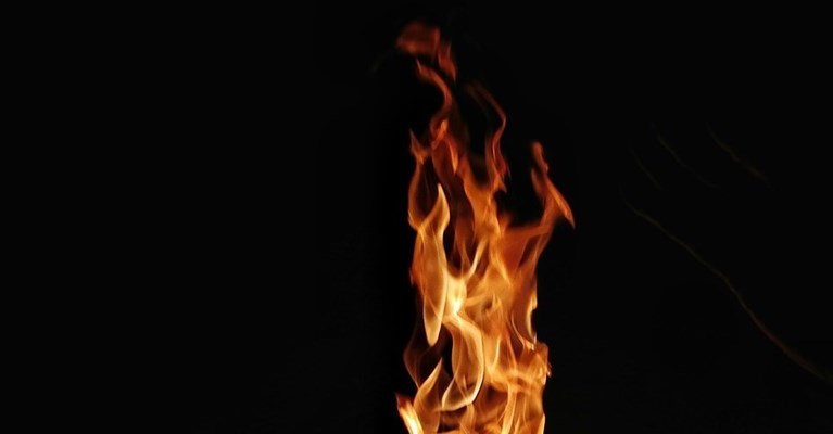 incendio in una mansarda