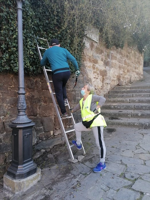 i volontari al lavoro