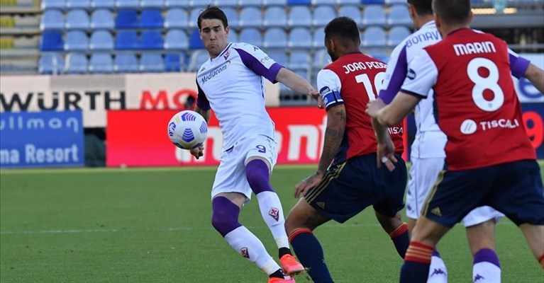 Vlahovic a secco a Cagliari