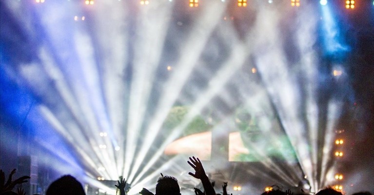 rave sventato a Sesto Fiorentino