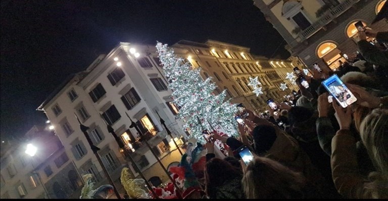 l'accensione degli alberi