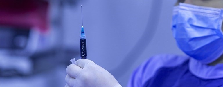 prenotabile la terza dose del vaccino Covid anche per gli adolescenti
