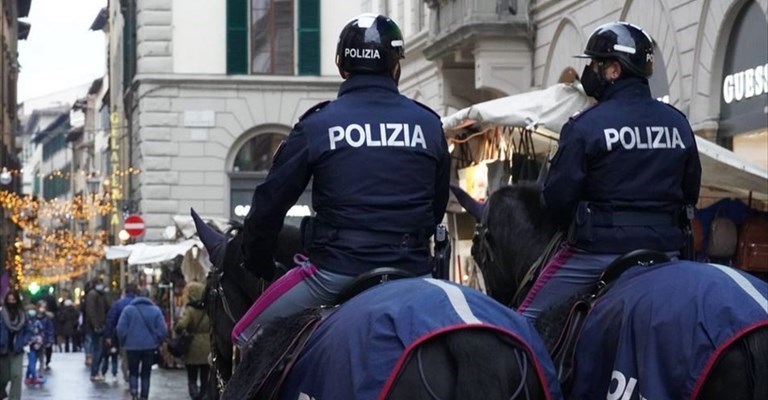 Polizia a cavallo