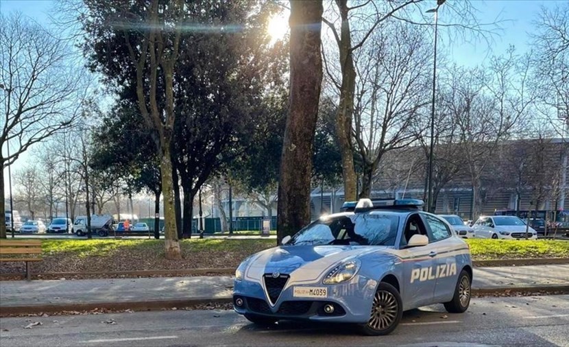 Pattuglia della Polizia di Stato