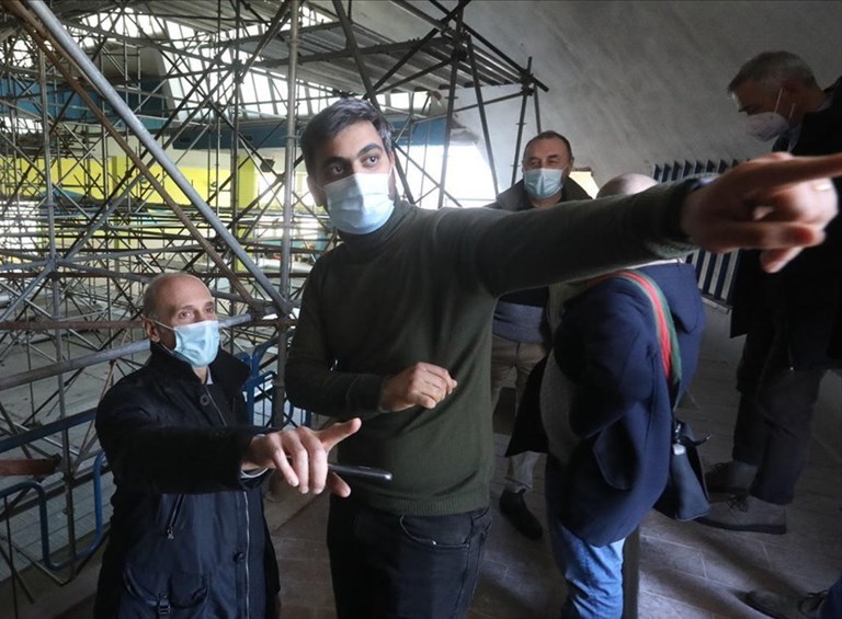 L'Assessore Guccione durante un sopralluogo