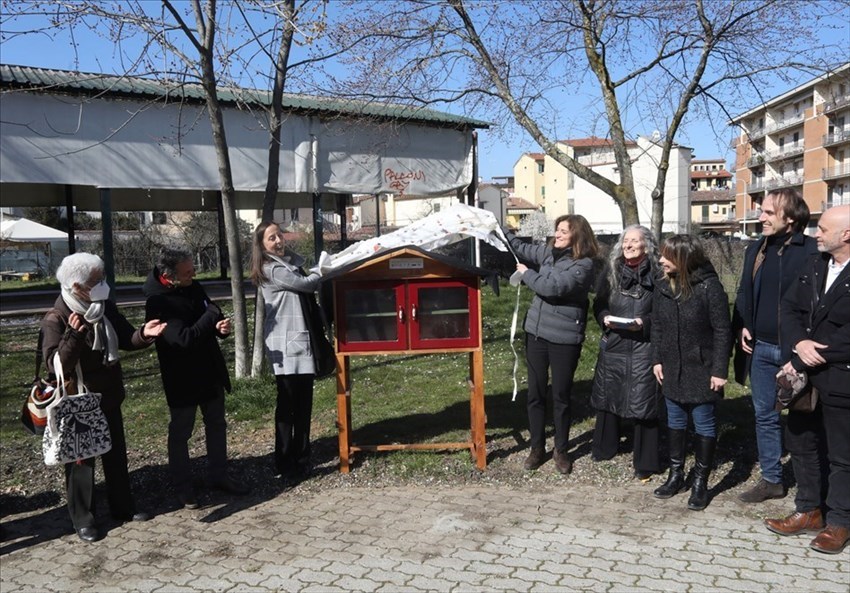 la nuova casetta dei libri a Ponte a Greve
