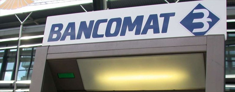 Esplosione stanotte a Lastra a Signa fanno saltare il bancomat