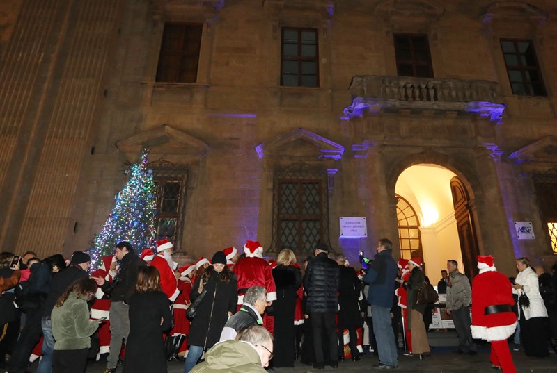 l'accensione degli alberi di Natale