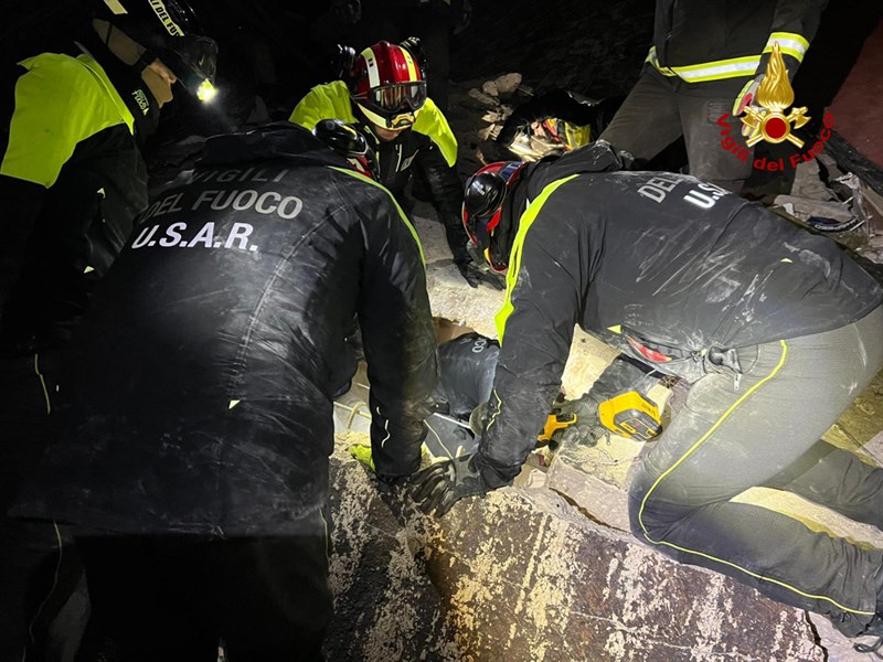 I Vigli del Fuoco in azione in Turchia.
