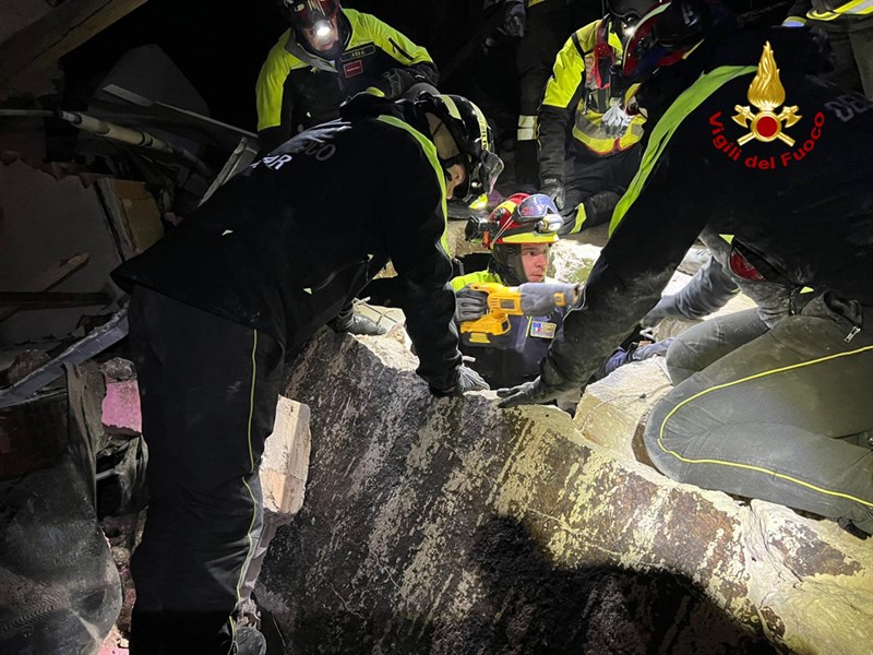 I Vigli del Fuoco in azione in Turchia.