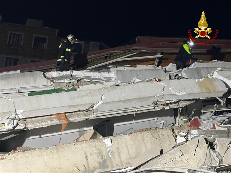 I Vigli del Fuoco in azione in Turchia.