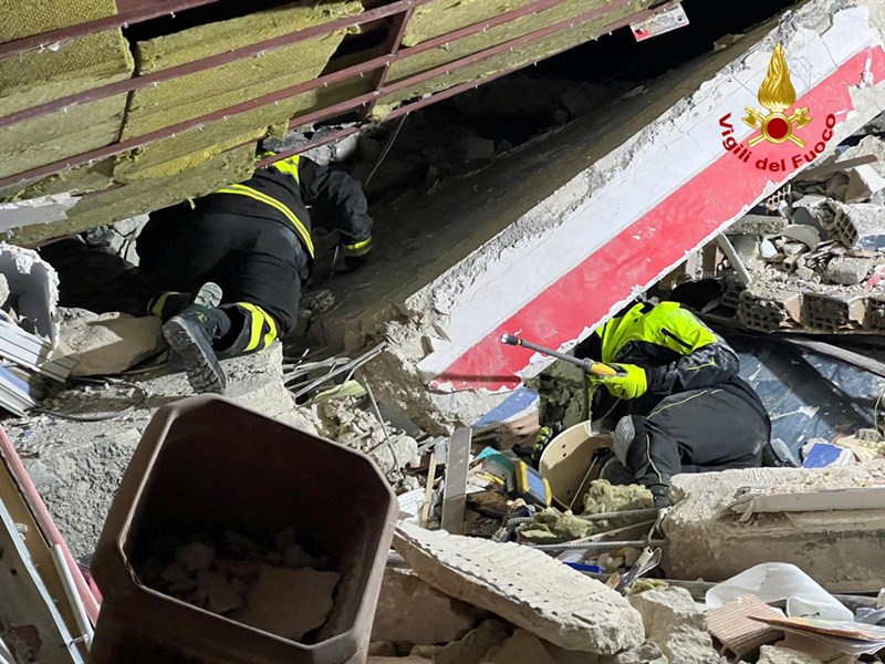 I Vigli del Fuoco in azione in Turchia.