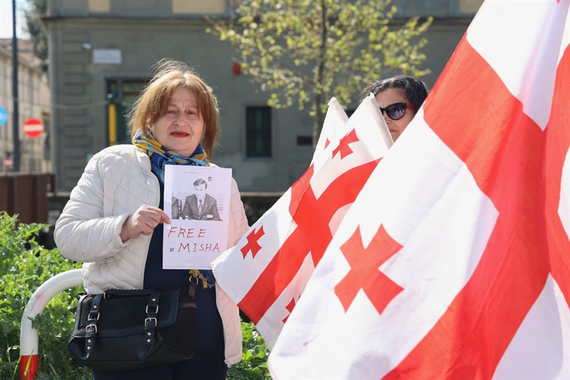 Sit-in davanti alla Chiesa Russa di Firenze