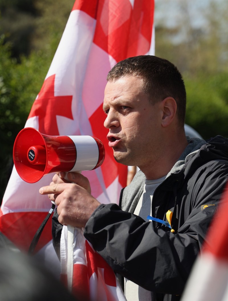 Sit-in davanti alla Chiesa Russa di Firenze