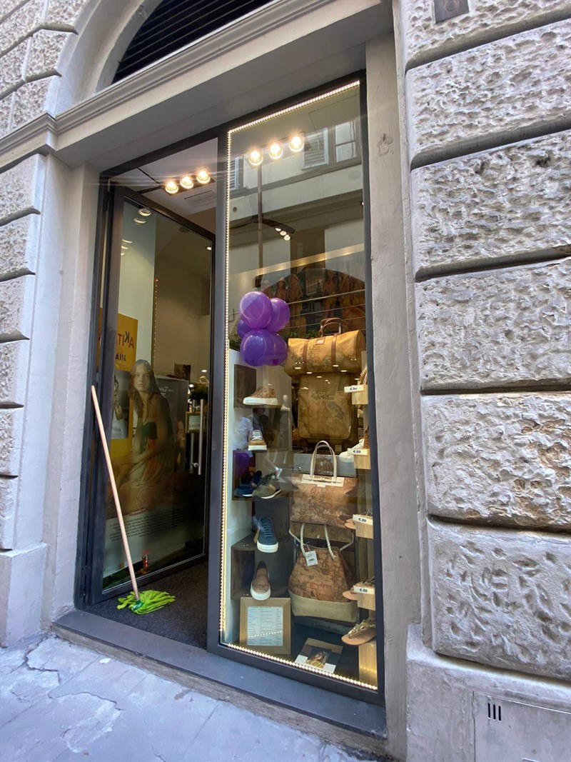 Firenze si tinge di viola