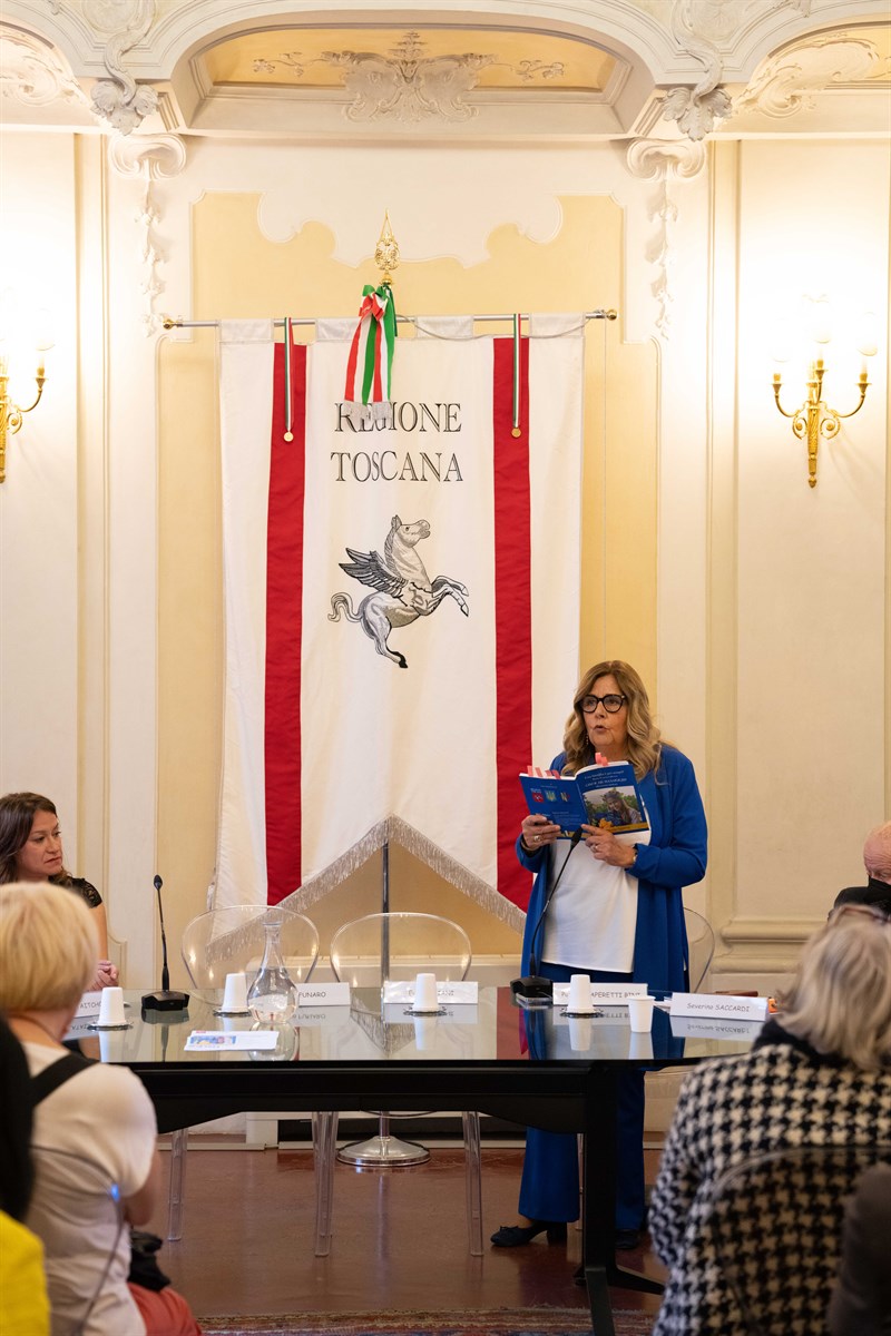 Libro ""Diario di una Ucraina"",""Niccolò Bacchetti Astore