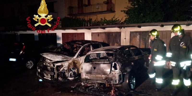 L'incendio delle auto