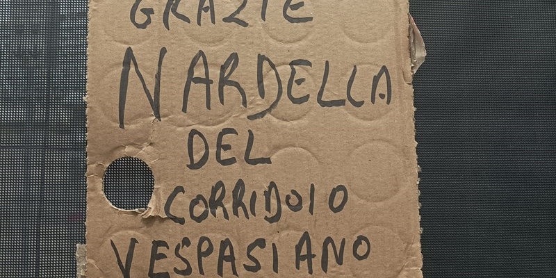 L'ironia fiorentina al Piazzale Michelangelo