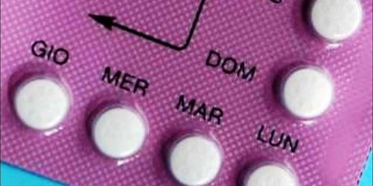 1960 - Pillola anticoncezionale in commercio