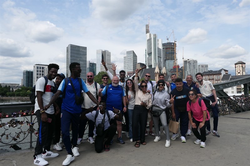 La squadra a Francoforte