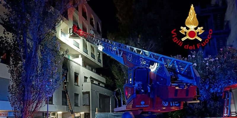 L'incendio di stanotte a Scandicci
