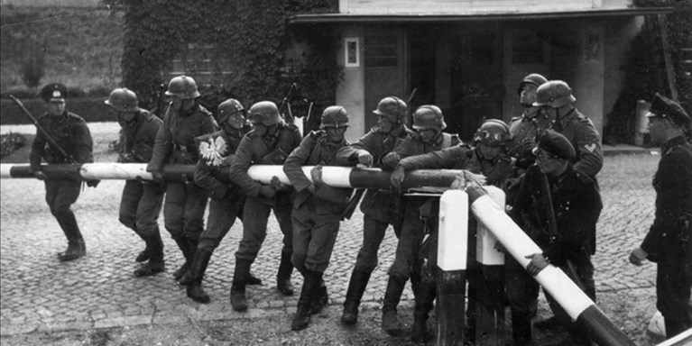 1939 - La Germania invade la Polonia, inizia la seconda guerra mondiale.