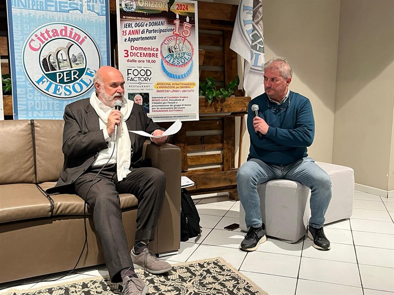 Renzo Luchi a sx intervistato da Saverio Zeni