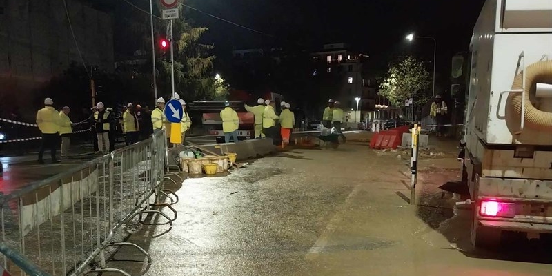 il Ponte al Pino invaso dal fango