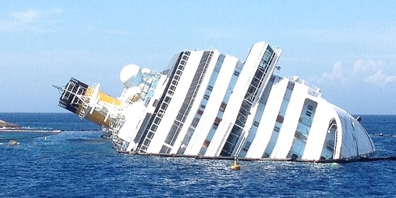 2012 - Naufraga la Costa Concordia