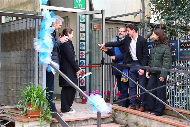 Il nuovo plesso scolastico Cubo IIS Cellini Firenze - Massimo Fratini Consigliere delegato edilizia scolastica e Gianni Camici Dirigente Scolastico