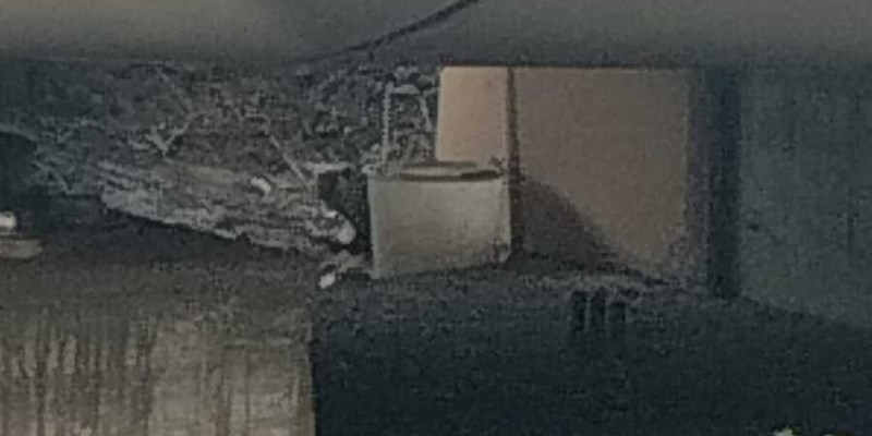 La baraccopoli che spunta sotto il ponte di San Donato